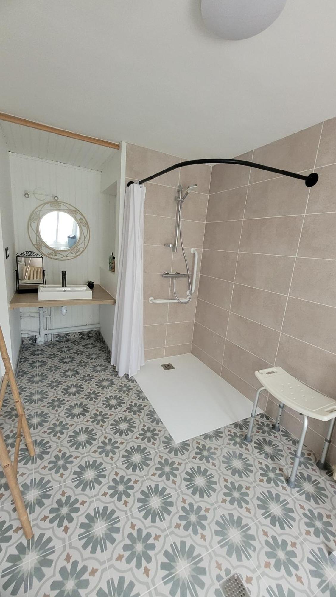 Le Truc En Plus, Accessibles Pmr, Appartement 45 M2 Mitoyen Dans Une Maison Avec Un Autre Appartement Guérard Eksteriør bilde